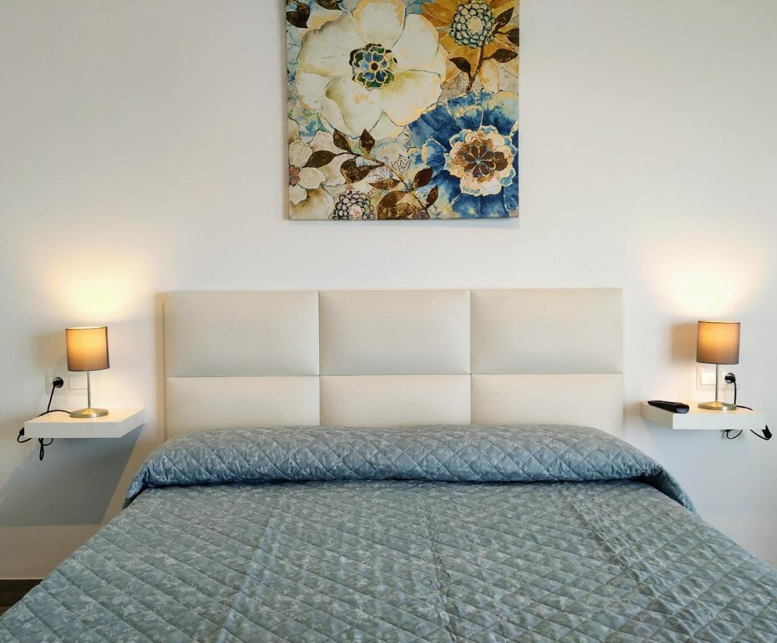 Torresol 402 Apartment Нерха Екстериор снимка